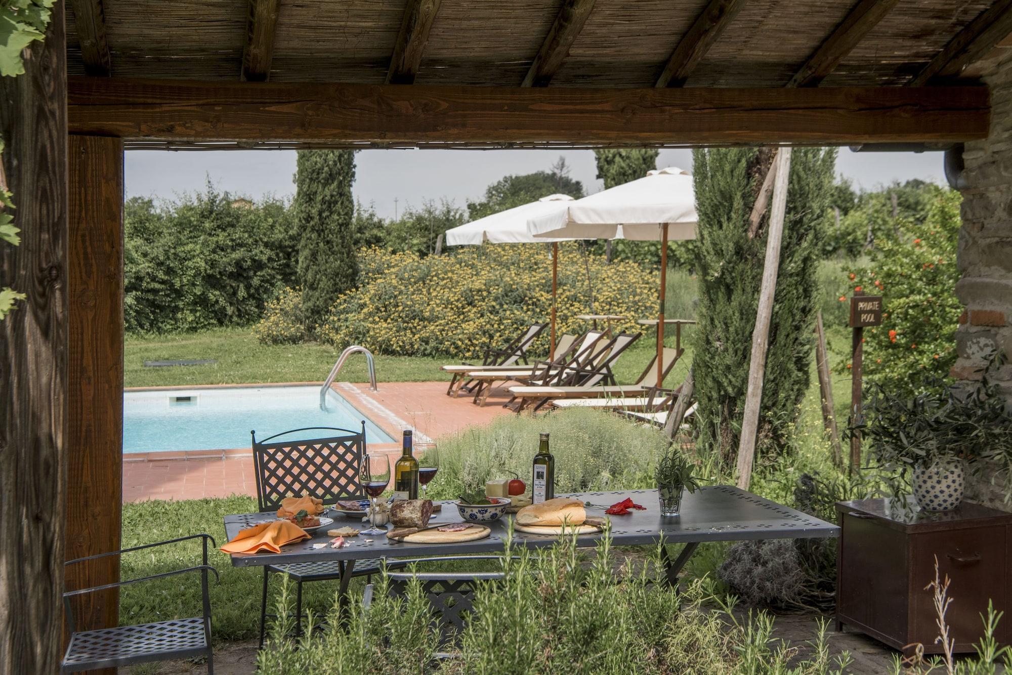 Monsignor Della Casa Country & 4*